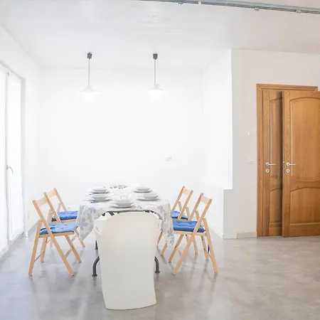 Villa Flores Dehor Privato E Giardino Centro Citta, 450M Mare