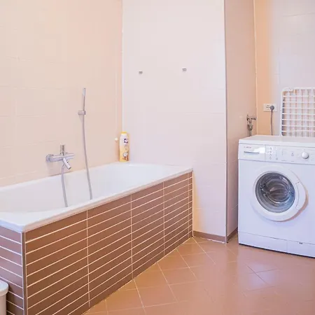 Villa Flores Dehor Privato E Giardino Centro Citta, 450M Mare Sestri Levante