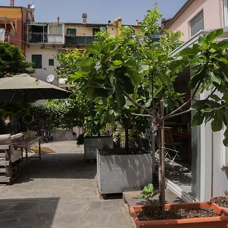 Villa Flores Dehor Privato E Giardino Centro Citta, 450M Mare Sestri Levante