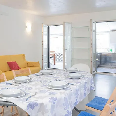 Holiday home Villa Flores Dehor Privato E Giardino Centro Citta, 450M Mare Sestri Levante